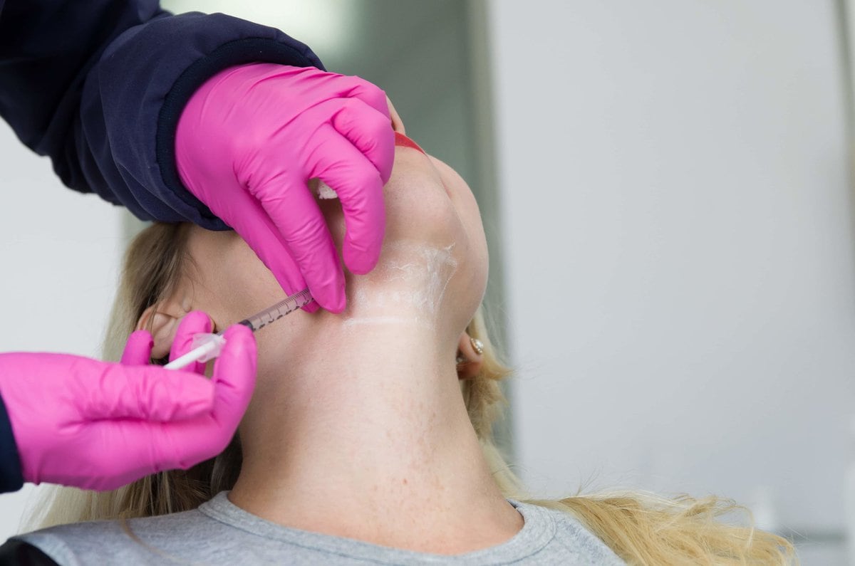 What Is Hyperdilute Radiesse For The Neck